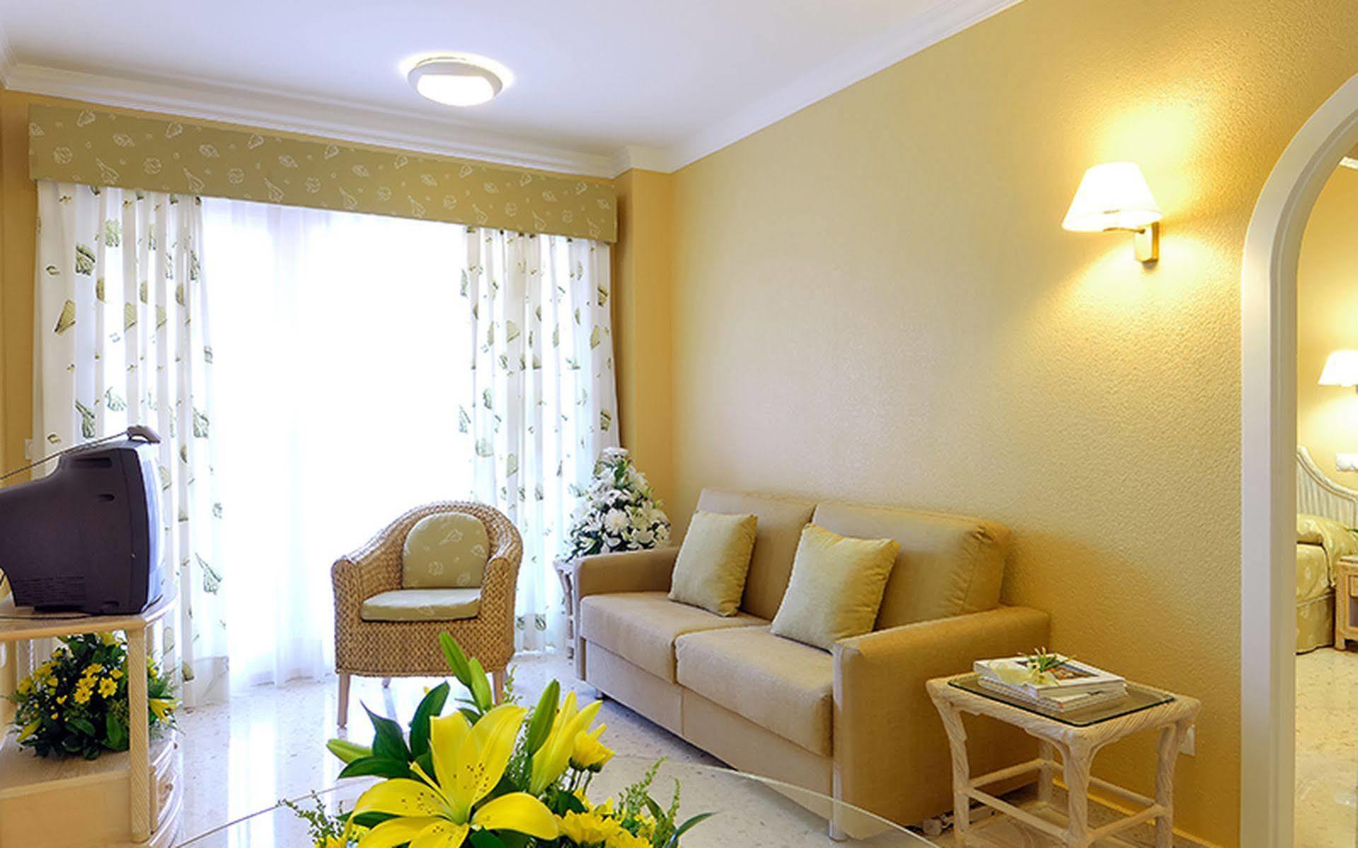 Oliva Nova Beach And Golf Resort Ayelo de Rugat Exterior photo